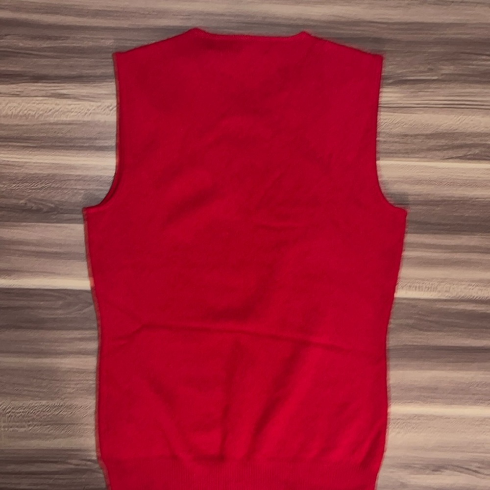 Ralph Lauren cashmere red sleeveless top. PERFECT FOR THE HOLLIDAYS. - Picture 11 of 11